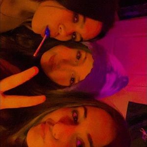 Meet your Posher, Elena